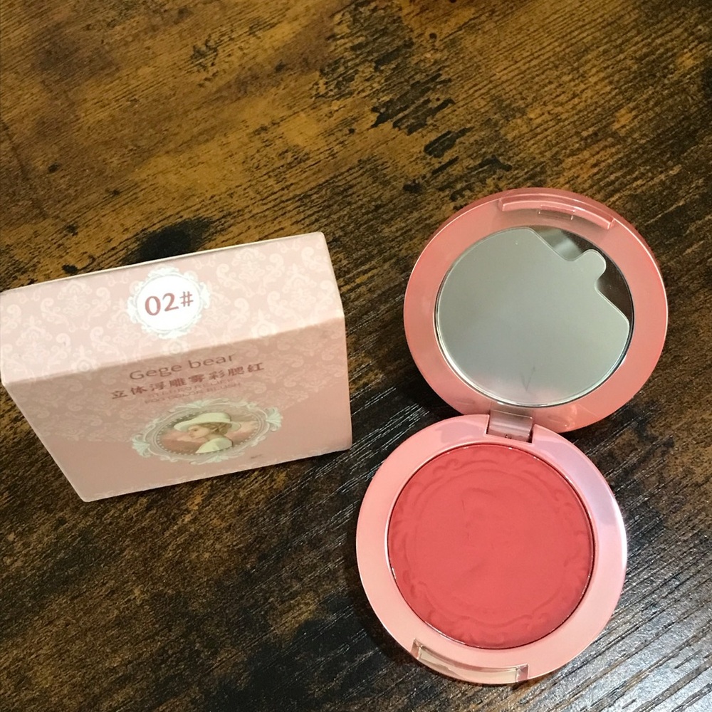 Gege Bear Pink Pressed Blush Compact - Pink